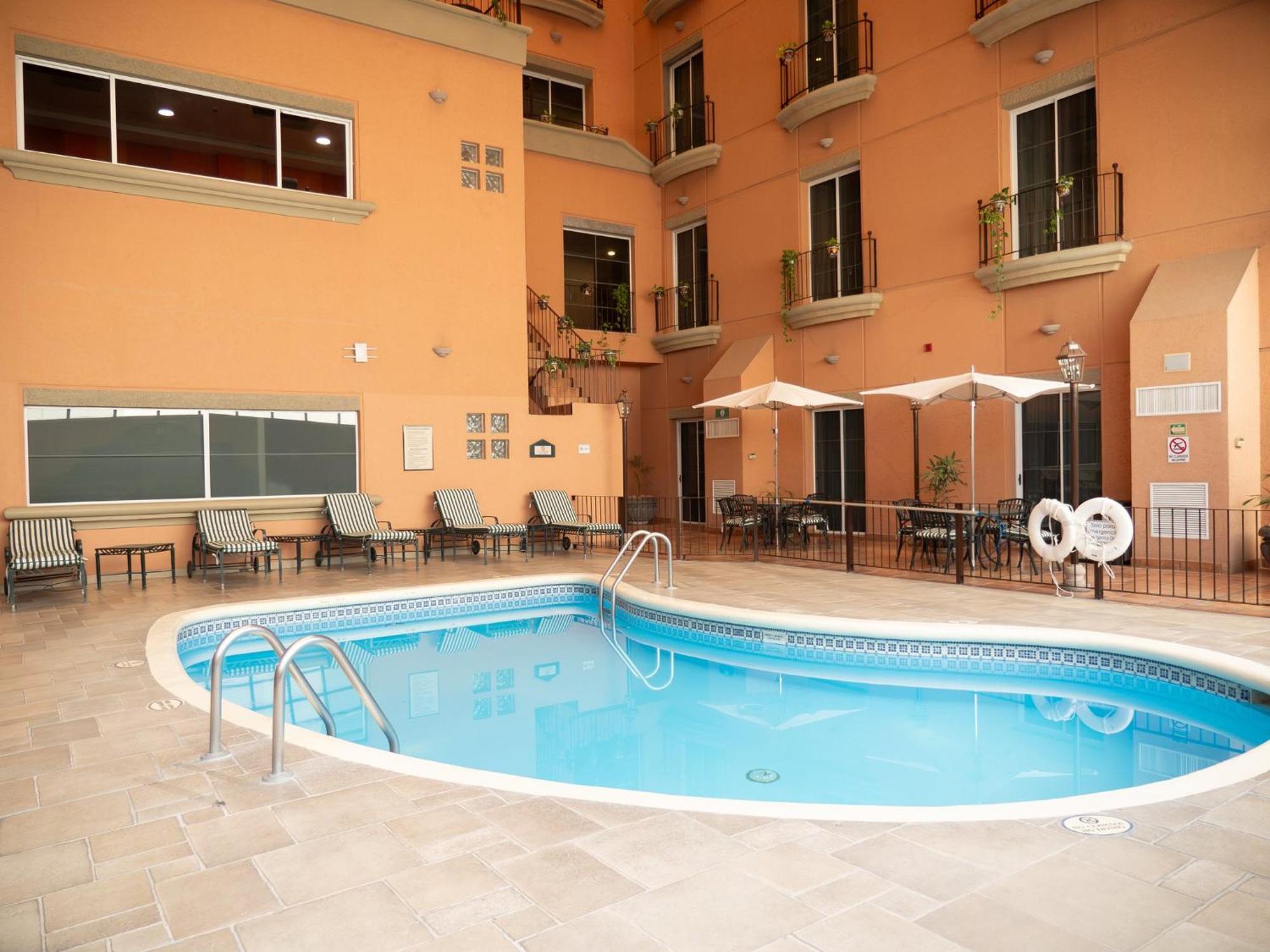 Holiday Inn Express Silao-Aeropuerto Bajio By Ihg Екстер'єр фото