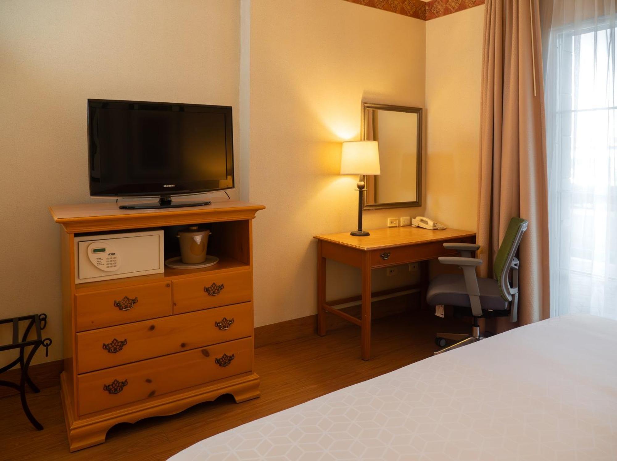 Holiday Inn Express Silao-Aeropuerto Bajio By Ihg Екстер'єр фото
