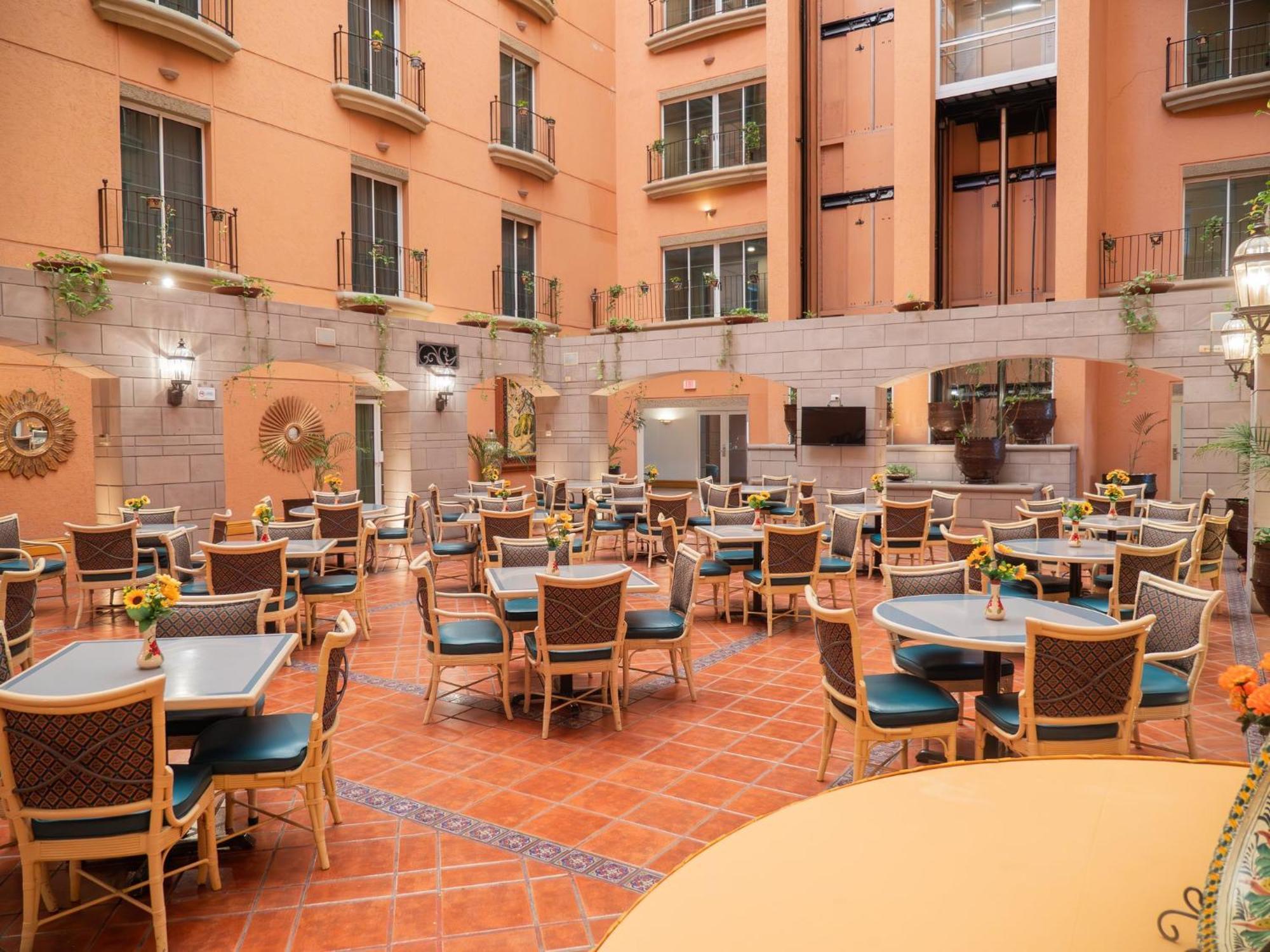 Holiday Inn Express Silao-Aeropuerto Bajio By Ihg Екстер'єр фото