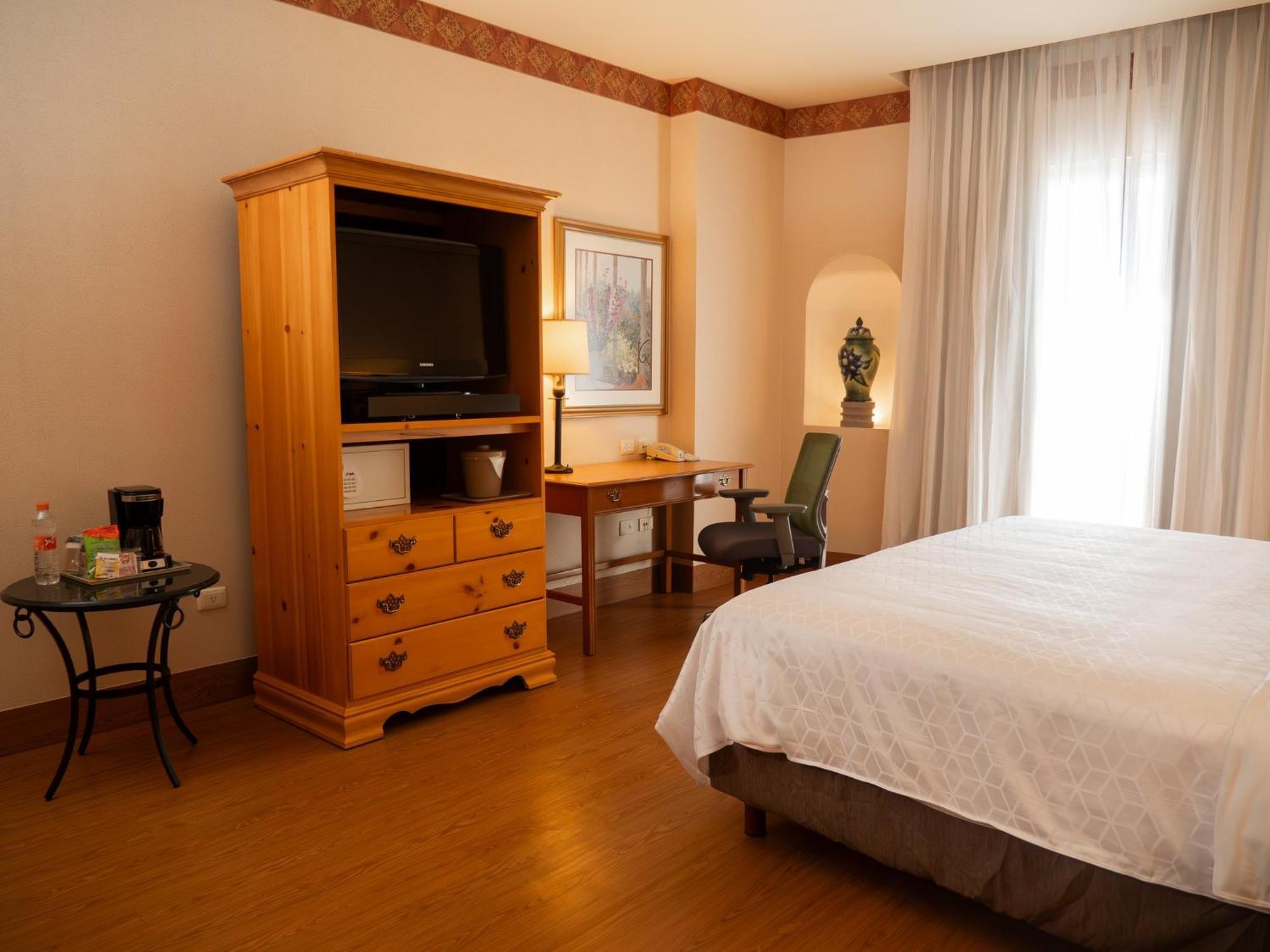 Holiday Inn Express Silao-Aeropuerto Bajio By Ihg Екстер'єр фото