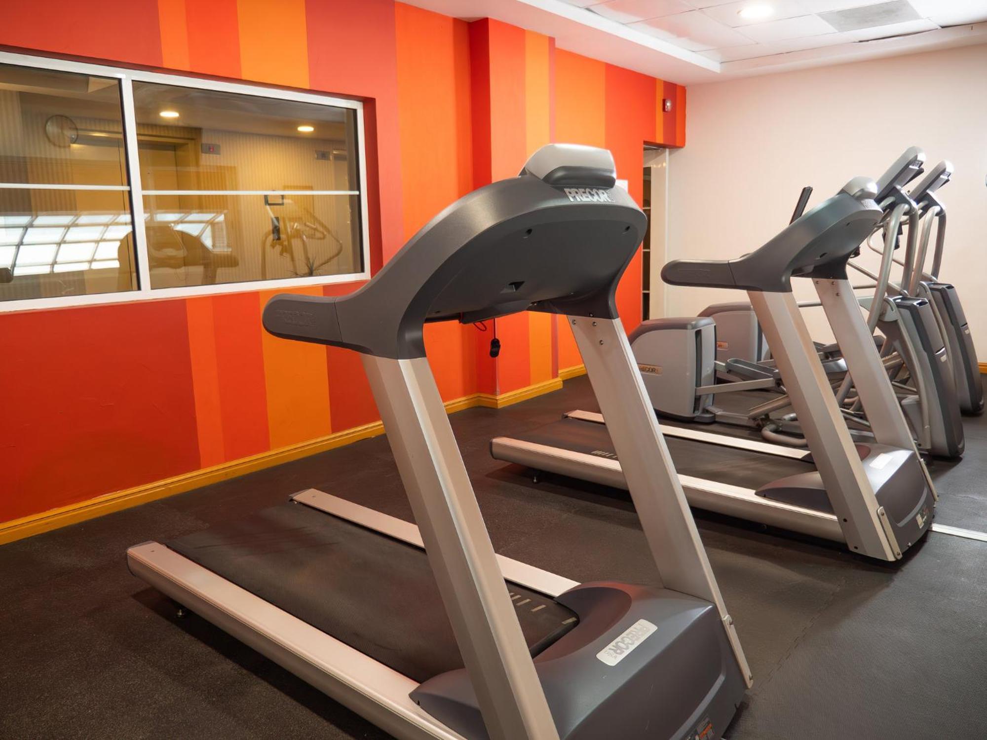 Holiday Inn Express Silao-Aeropuerto Bajio By Ihg Екстер'єр фото