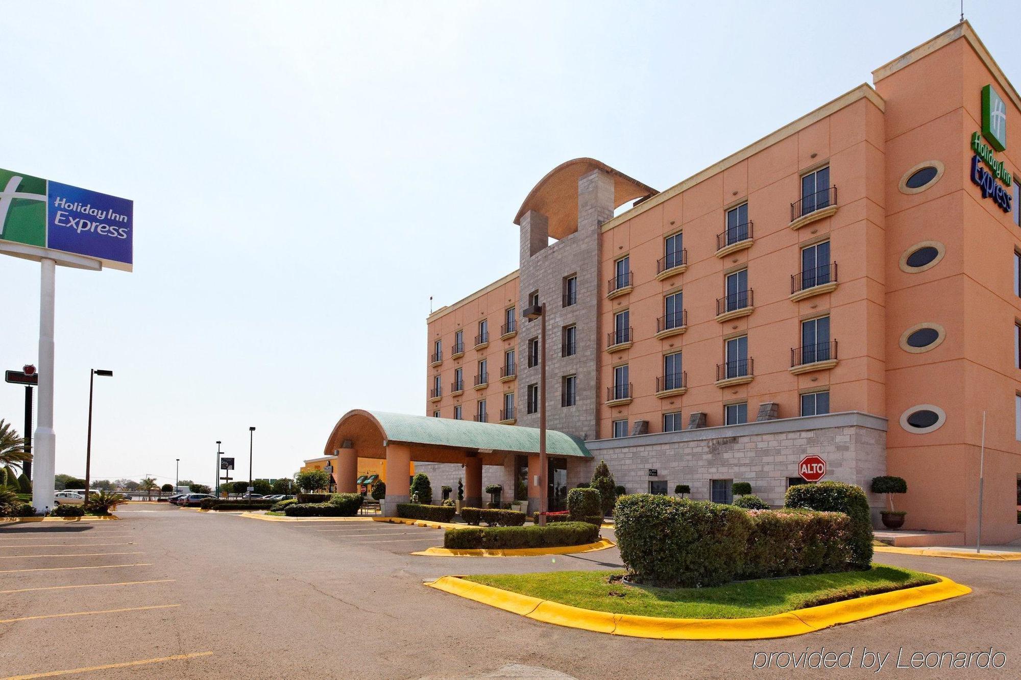 Holiday Inn Express Silao-Aeropuerto Bajio By Ihg Екстер'єр фото